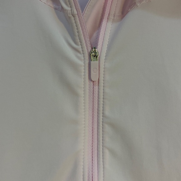 Lululemon Mist Over Windbreaker in pink EUC! - Picture 14 of 14